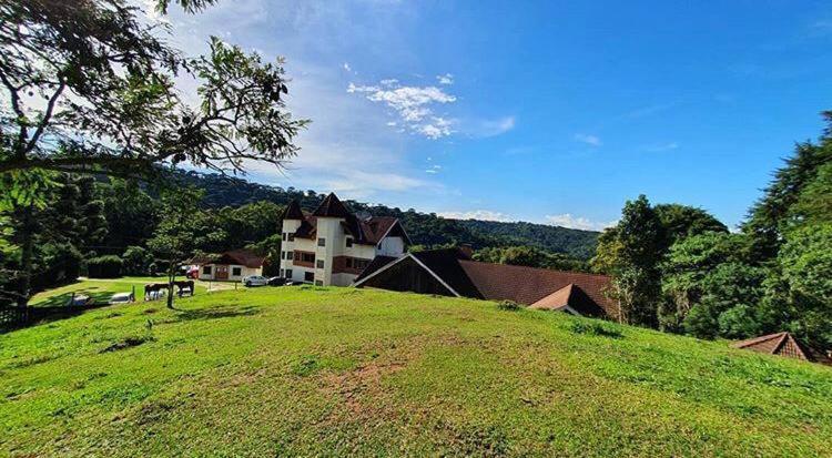 Pousada Palacio Monterei - Campos do Jordao — Fotos 2
